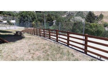 Rifacimento della recinzione presso il campo da basket di Exilles. Comune di Exilles.